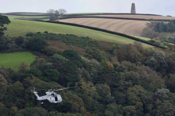 06 October 2020 - 16-53-57
And on downstream underneath the Daymark
-------------------------------
Royal Navy Merlin helicopter ZJ131